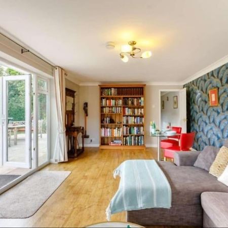 The Nook Located In A Beautiful Garden Setting With Parking Villa Stratford-upon-Avon Luaran gambar