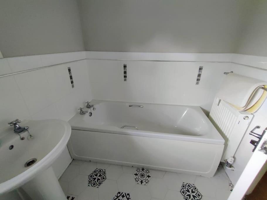 The Nook Located In A Beautiful Garden Setting With Parking Villa Stratford-upon-Avon Luaran gambar